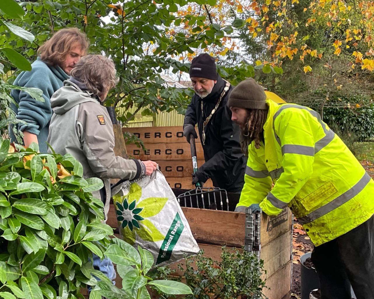 Cllrs Ben Still and Philip Campagna at 2023 Compost Sale